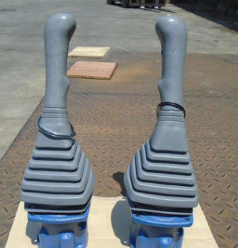 Hydraulic Control Joystick Assembly Handles for Excavator Pilot Valve Komatsu Sumitomo